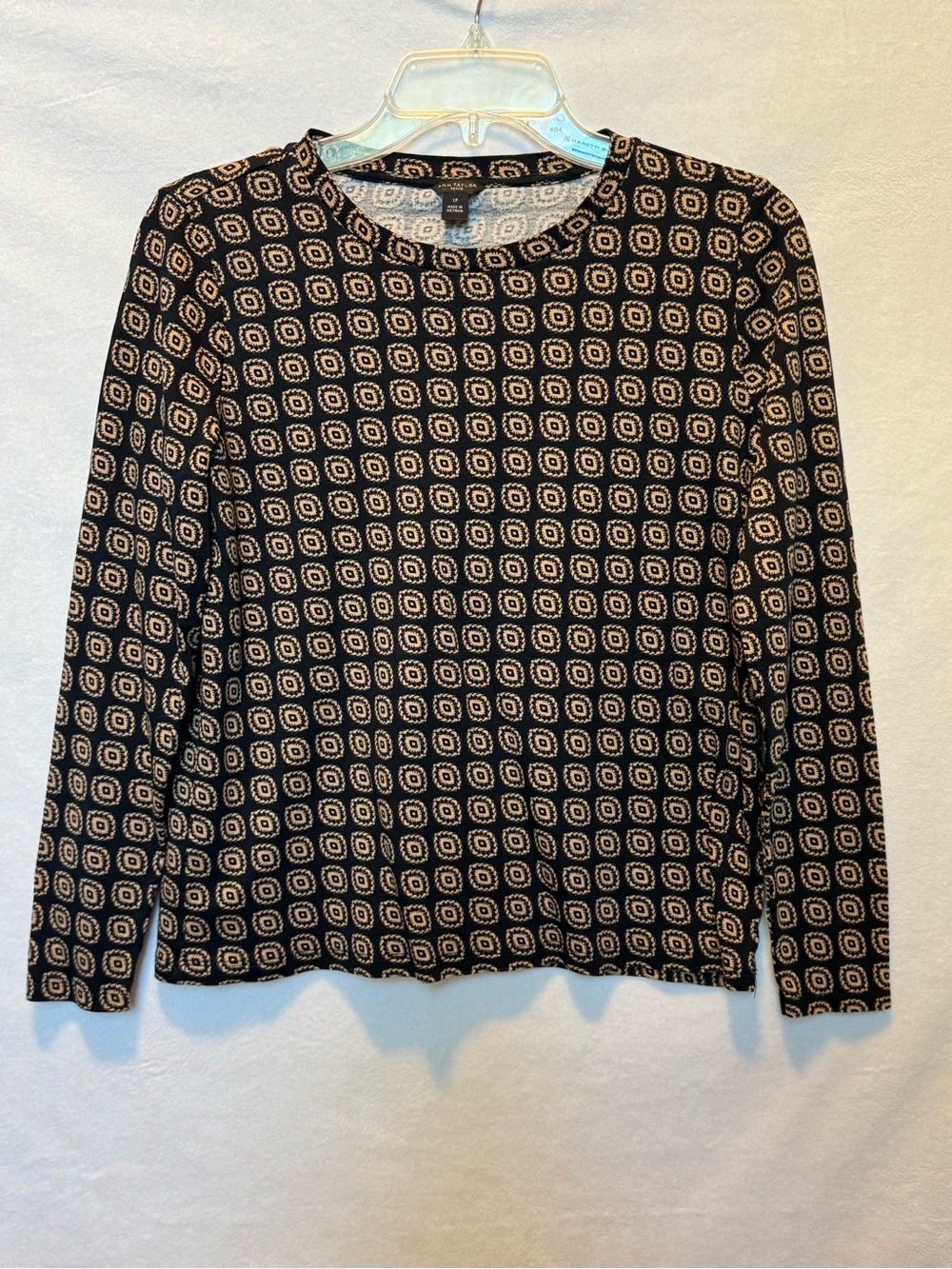 Ann Taylor Petite LP Black Tan Long Sleeve Sweater Geometric Career Chic Casual